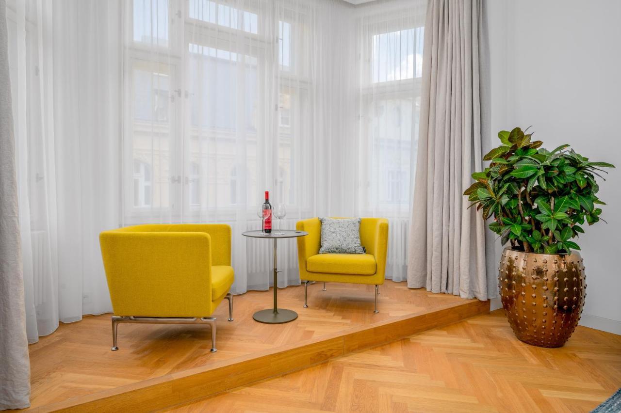 Days - Old Town - Spacious Апартаменты *