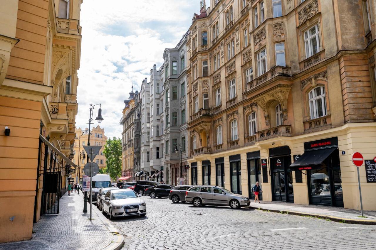 Days - Old Town - Spacious Апартаменты *