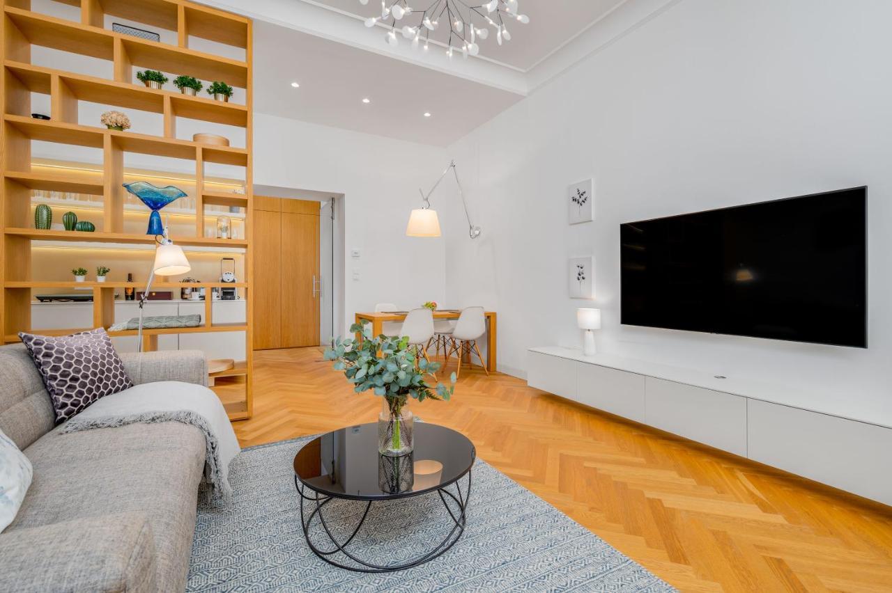 Days - Old Town - Spacious Apartament *
